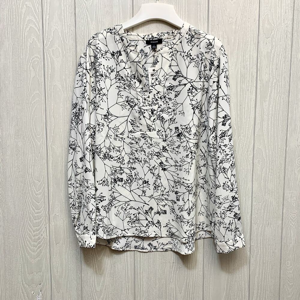 Alfani Coastal Mode Baby Breath White Black Floral Top Large NWT